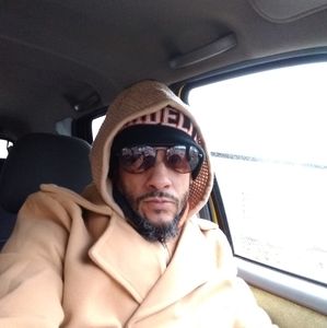 Meet your Posher, Samuel